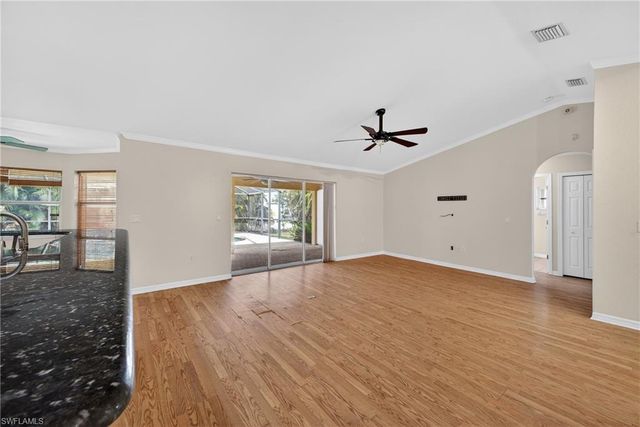 6890 Circle DR, Fort Myers, FL 33905