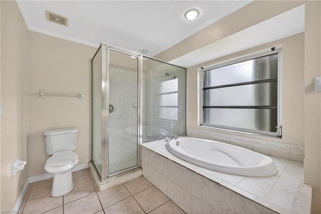 6890 Circle DR, Fort Myers, FL 33905