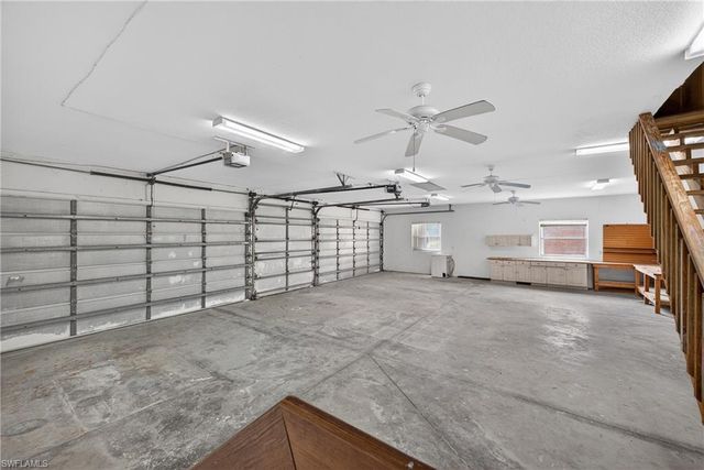 6890 Circle DR, Fort Myers, FL 33905