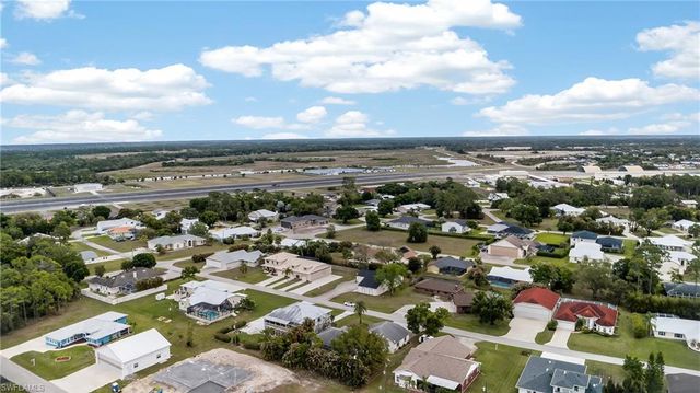 6890 Circle DR, Fort Myers, FL 33905