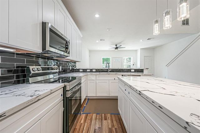 5317 Chennault Road A, Houston, TX 77033