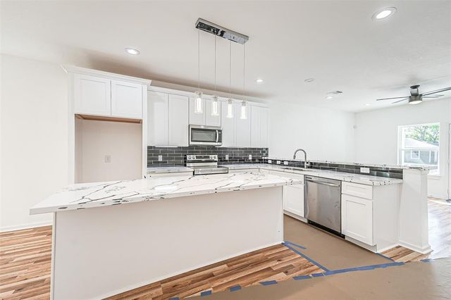 5317 Chennault Road A, Houston, TX 77033