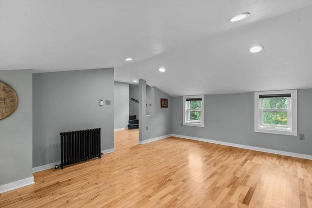 2084 S POINT COMFORT ROAD, Oshkosh, WI 54902