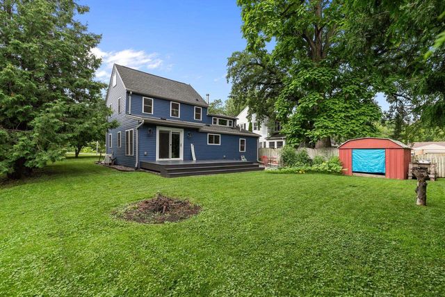 2084 S POINT COMFORT ROAD, Oshkosh, WI 54902