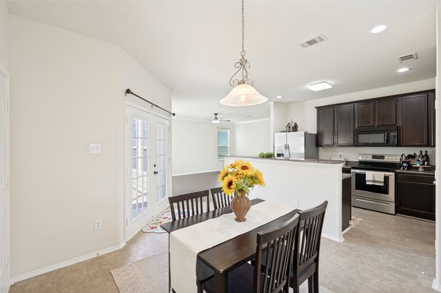 920 King George Lane, Savannah, TX 76227