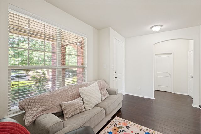920 King George Lane, Savannah, TX 76227