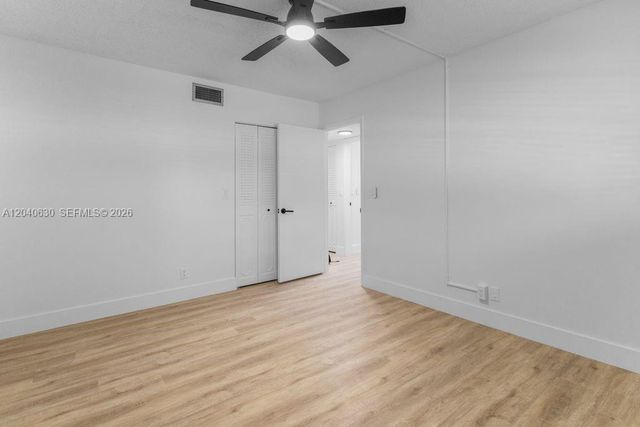 414 SE 10th St 108, Dania Beach, FL 33004
