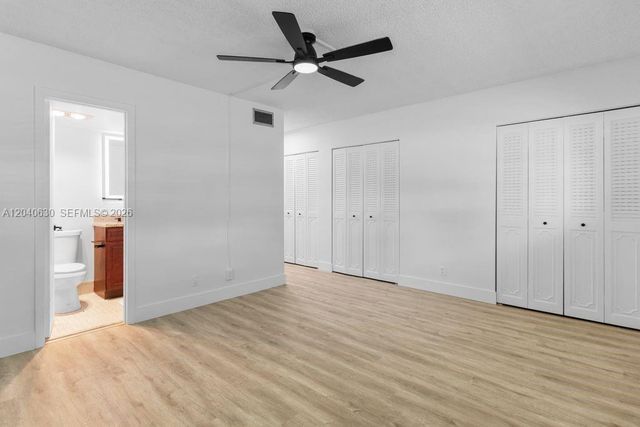 414 SE 10th St 108, Dania Beach, FL 33004