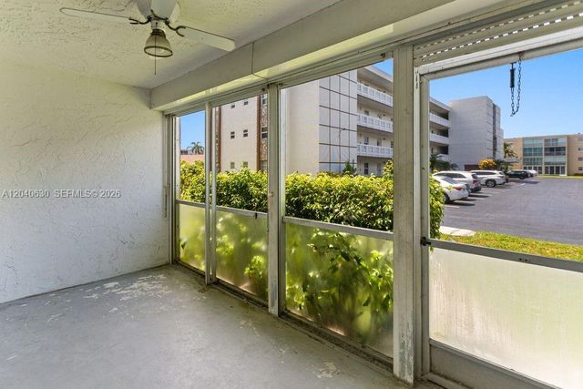 414 SE 10th St 108, Dania Beach, FL 33004