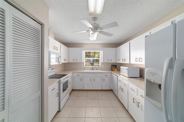9121 SW 83RD COURT A, Ocala, FL 34481