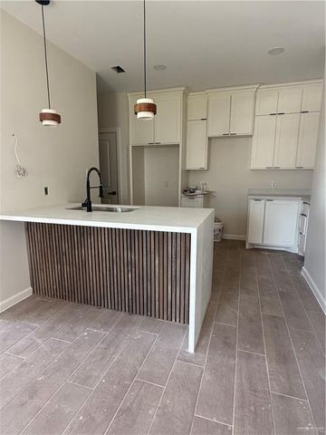 1014 Escondido Lane, Harlingen, TX 78550