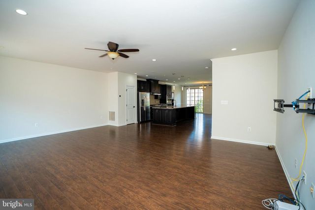 23736 HOPEWELL MANOR TER, Ashburn, VA 20148
