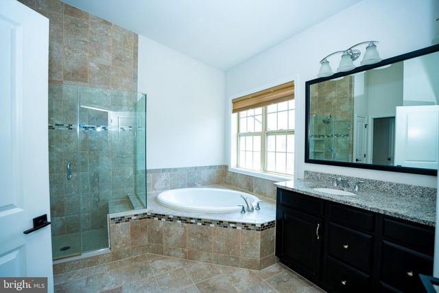 23736 HOPEWELL MANOR TER, Ashburn, VA 20148