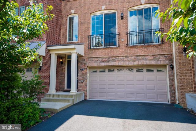 23736 HOPEWELL MANOR TER, Ashburn, VA 20148