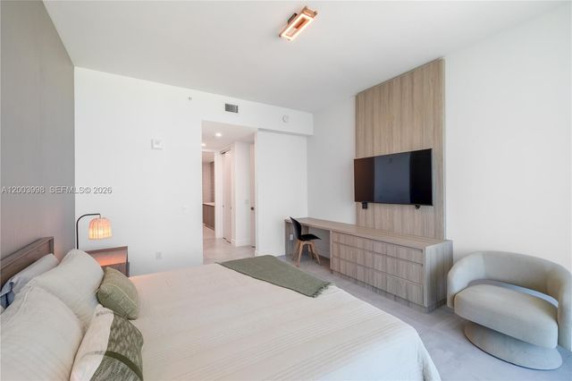17550 Collins Avenue 1202, Sunny Isles Beach, FL 33160