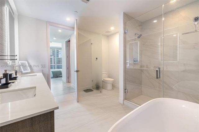 17550 Collins Avenue 1202, Sunny Isles Beach, FL 33160