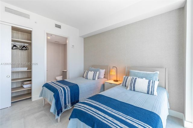 17550 Collins Avenue 1202, Sunny Isles Beach, FL 33160