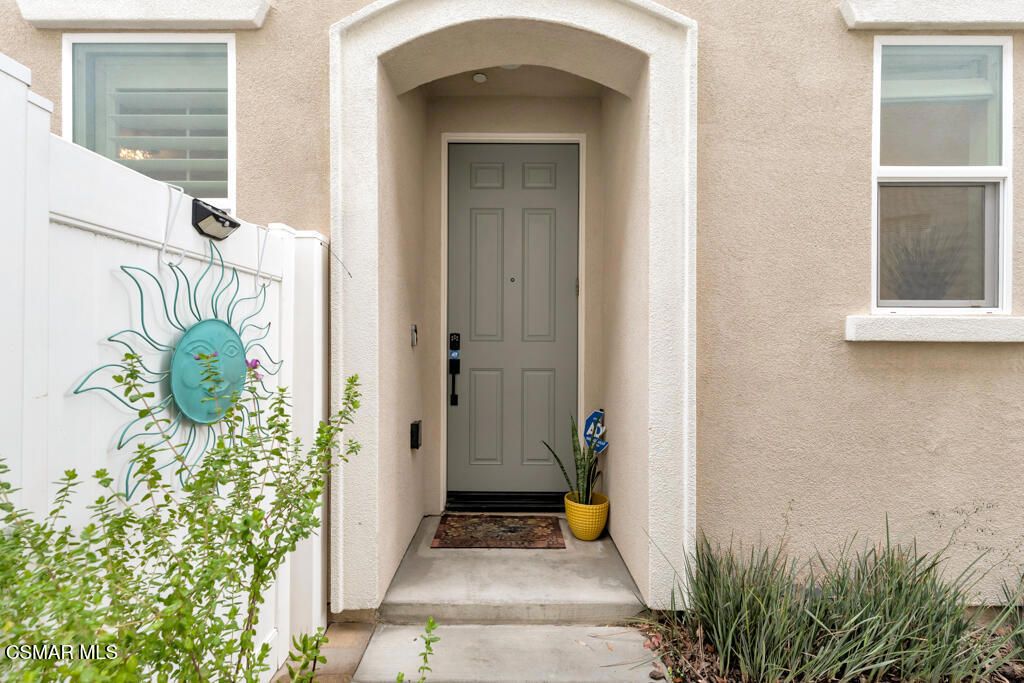 8565 N Walnut Way, West Hills, CA 91304