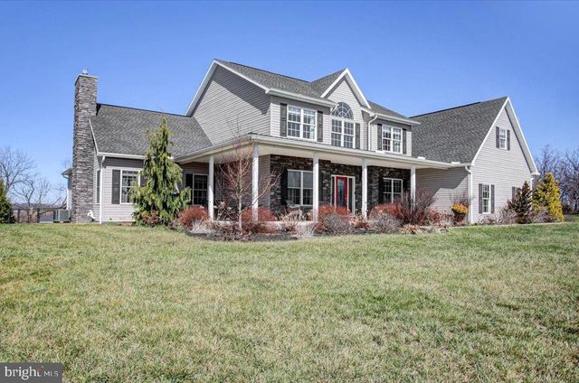 847 W KING ST, Waynesboro, PA 17268