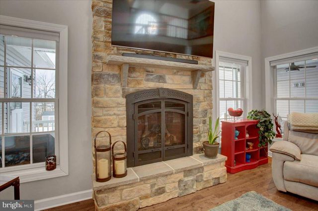 847 W KING ST, Waynesboro, PA 17268
