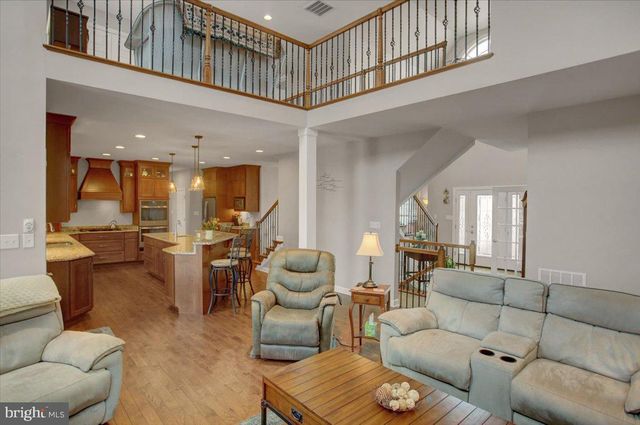 847 W KING ST, Waynesboro, PA 17268