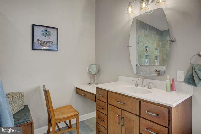 847 W KING ST, Waynesboro, PA 17268
