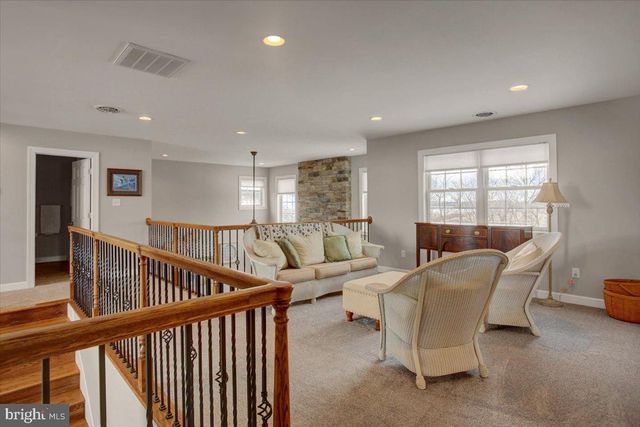 847 W KING ST, Waynesboro, PA 17268