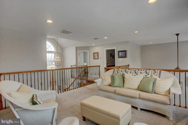 847 W KING ST, Waynesboro, PA 17268