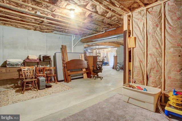 847 W KING ST, Waynesboro, PA 17268
