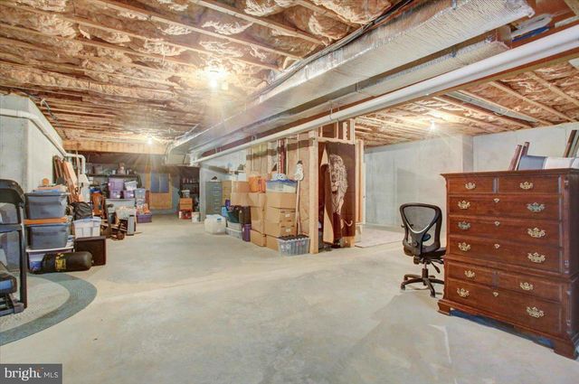 847 W KING ST, Waynesboro, PA 17268