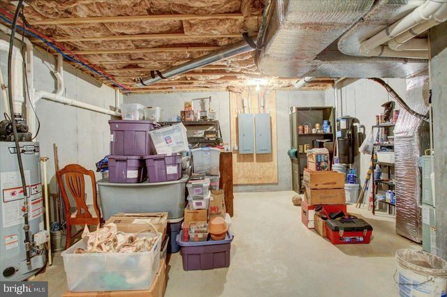 847 W KING ST, Waynesboro, PA 17268