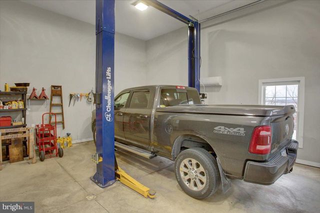 847 W KING ST, Waynesboro, PA 17268