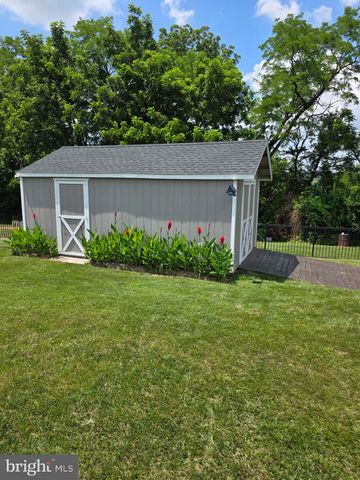847 W KING ST, Waynesboro, PA 17268