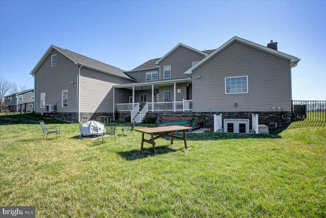 847 W KING ST, Waynesboro, PA 17268