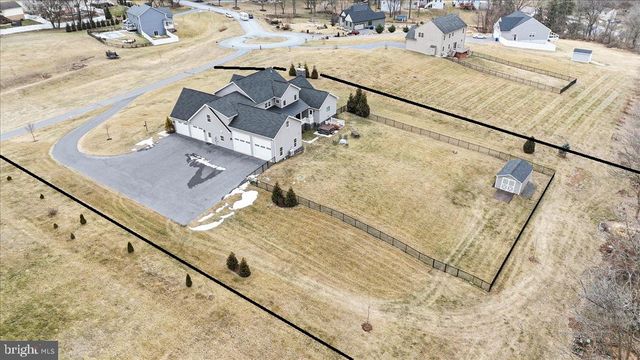 847 W KING ST, Waynesboro, PA 17268
