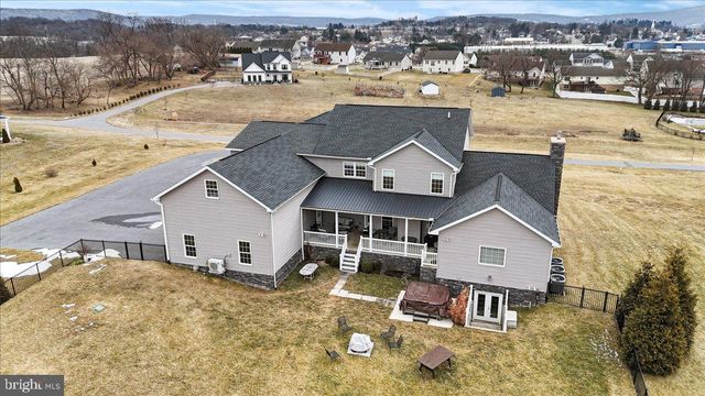 847 W KING ST, Waynesboro, PA 17268