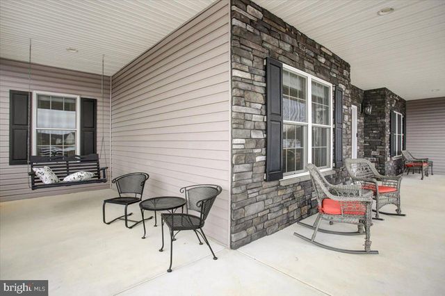847 W KING ST, Waynesboro, PA 17268