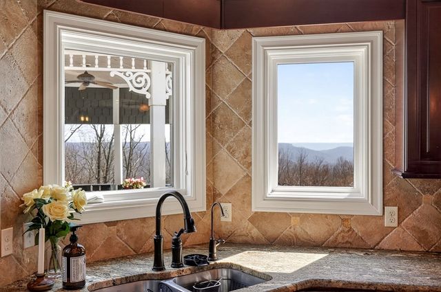 5715 Pleasant Ridge Rd, Sparta, TN 38583