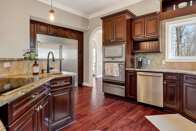 5715 Pleasant Ridge Rd, Sparta, TN 38583