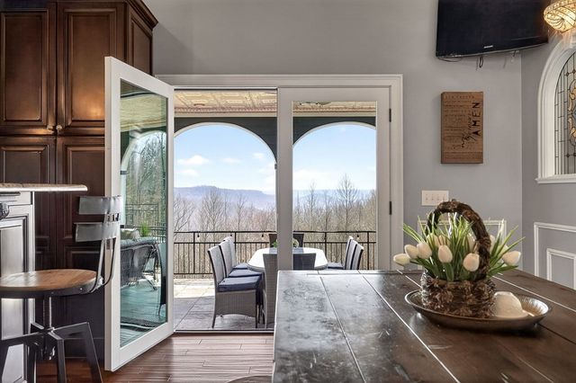 5715 Pleasant Ridge Rd, Sparta, TN 38583