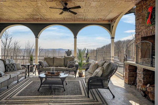 5715 Pleasant Ridge Rd, Sparta, TN 38583