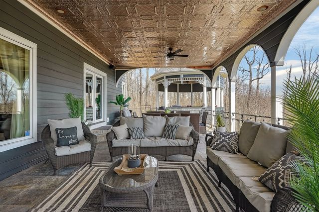 5715 Pleasant Ridge Rd, Sparta, TN 38583