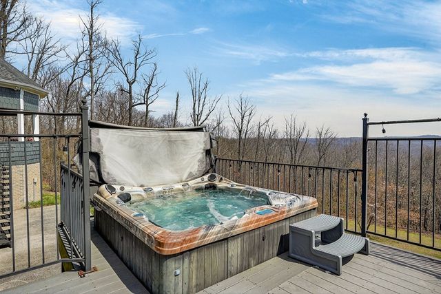 5715 Pleasant Ridge Rd, Sparta, TN 38583