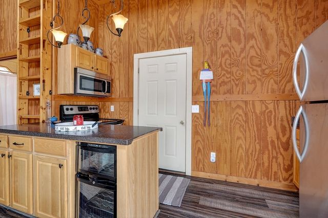 5715 Pleasant Ridge Rd, Sparta, TN 38583