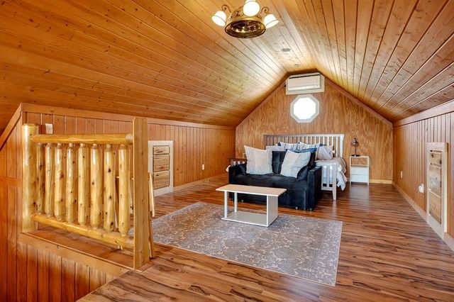 5715 Pleasant Ridge Rd, Sparta, TN 38583