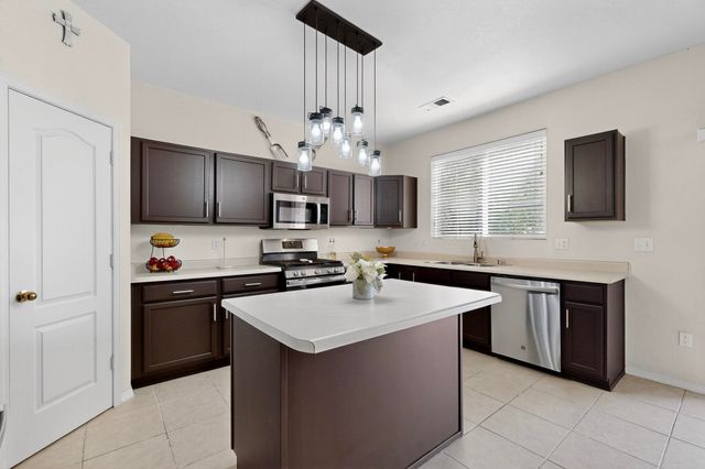 409 Playful Meadows Drive NE, Rio Rancho, NM 87144