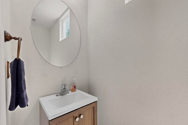 409 Playful Meadows Drive NE, Rio Rancho, NM 87144