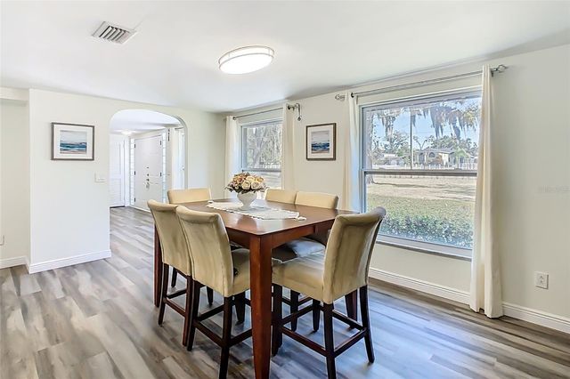 1700 S MILLER ROAD, Valrico, FL 33594