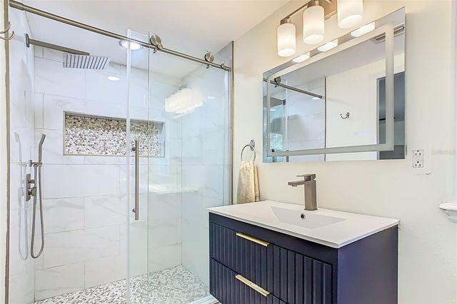 1700 S MILLER ROAD, Valrico, FL 33594