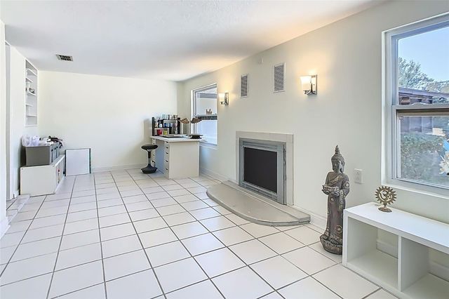 1700 S MILLER ROAD, Valrico, FL 33594